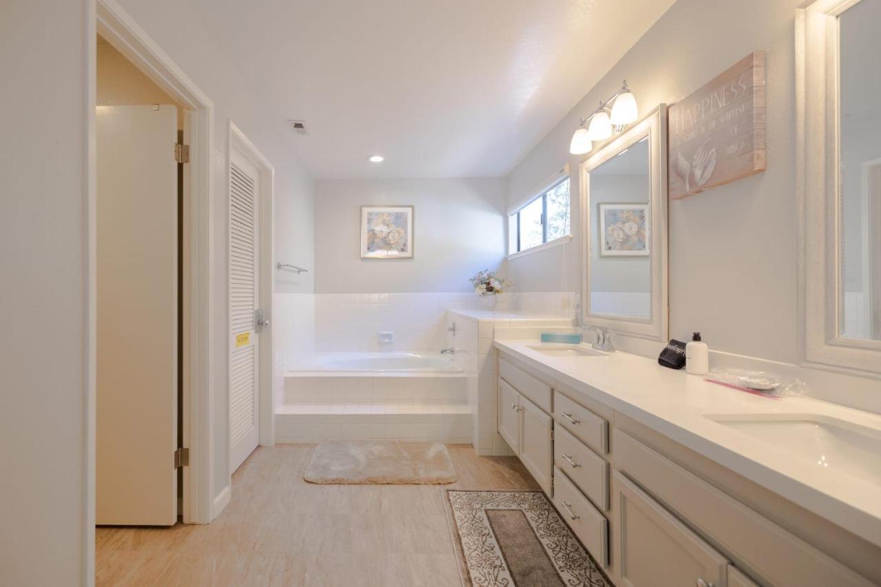 @ Marbella Lane - 4Br Cozy Home In Sj Pool San José Zewnętrze zdjęcie